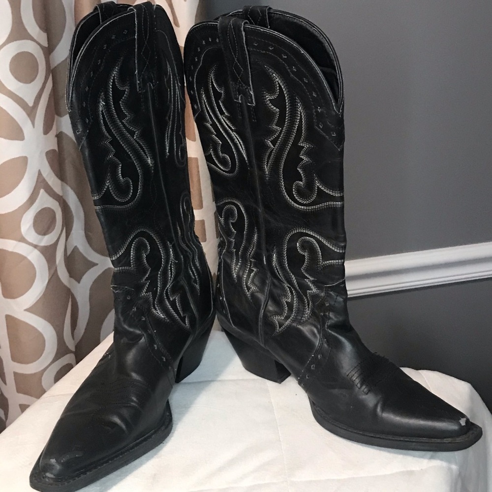Black cowboy boots